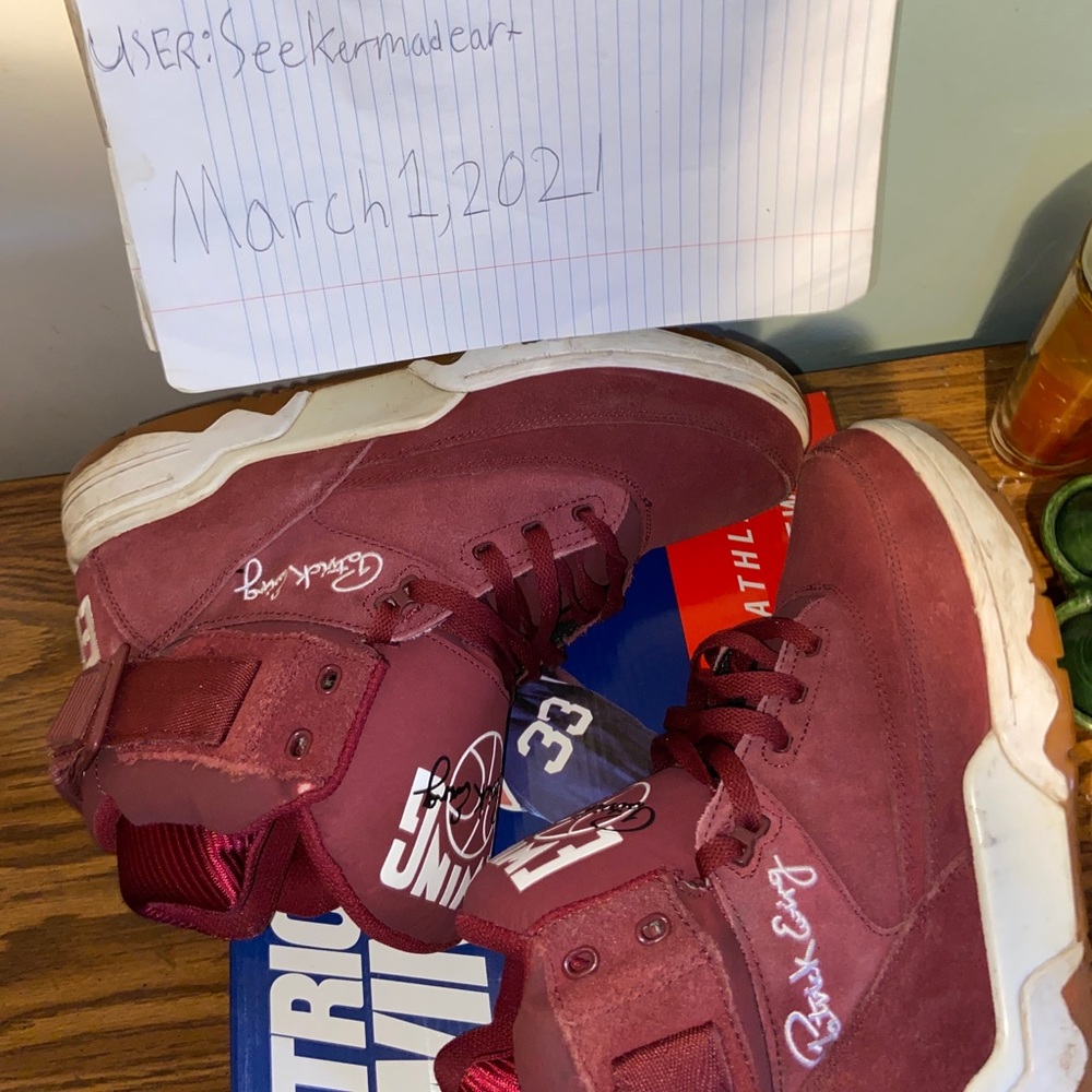 Ewing 33 HI in burgundy